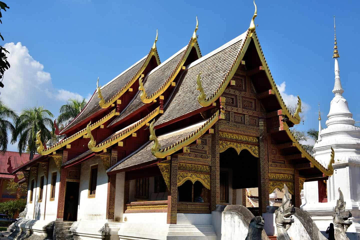 The beautiful, ornate viharn of Wat Phra Singh.
